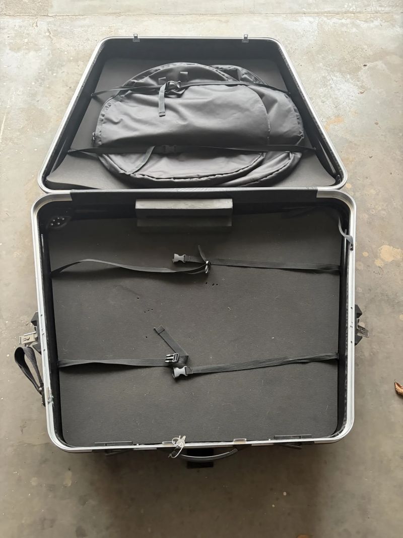 Prodám kufr na kolo B&W