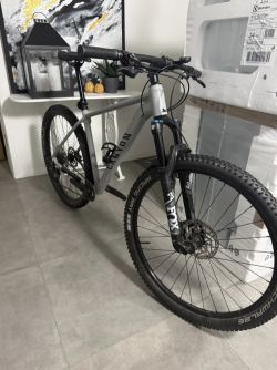 Canyon Grand Canyon AL 8 (2022) – Fox 34, XT, servis, velmi dobrý stav