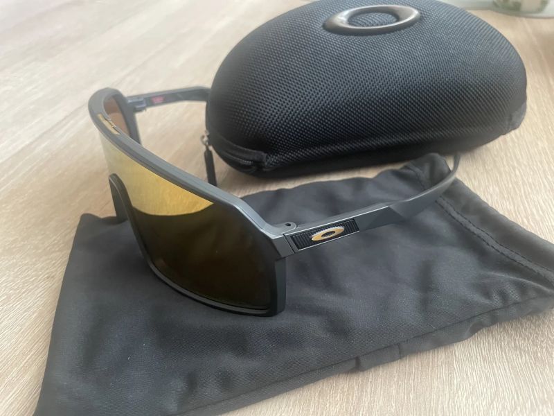Oakley Sutro Matte Carbon/Prizm 24K