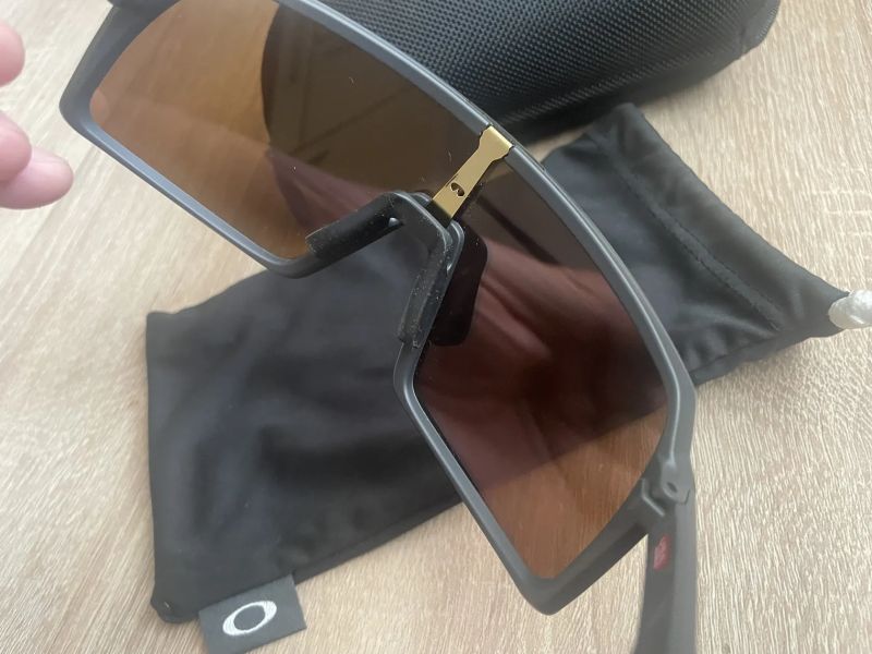 Oakley Sutro Matte Carbon/Prizm 24K