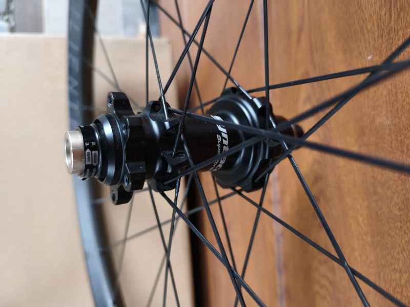 Zapletená kola Syntace Lilienthal CX Ray Carbon MTB 29 Boost XD XC Marathon