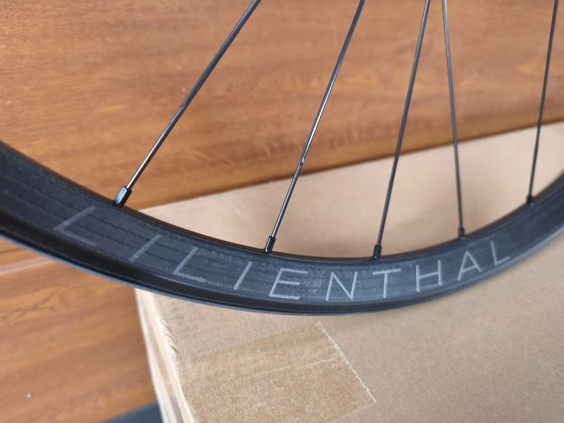 Zapletená kola Syntace Lilienthal CX Ray Carbon MTB 29 Boost XD XC Marathon