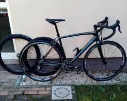 Karbonové silniční kolo Specialized Tarmac na Shimano Ultegra, vel. 54 