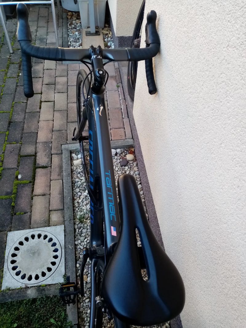 Karbonové silniční kolo Specialized Tarmac na Shimano Ultegra, vel. 54 