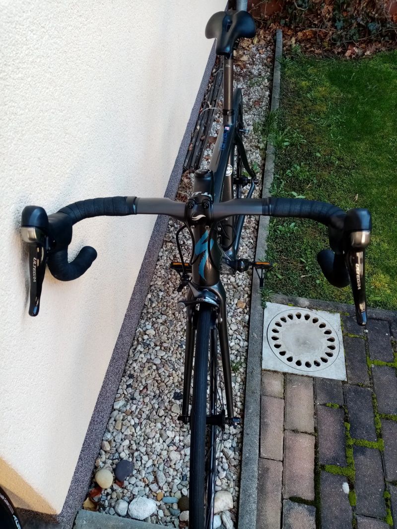 Karbonové silniční kolo Specialized Tarmac na Shimano Ultegra, vel. 54 