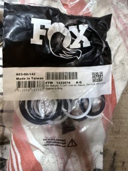 Servisní sada tlumičů Fox Float X