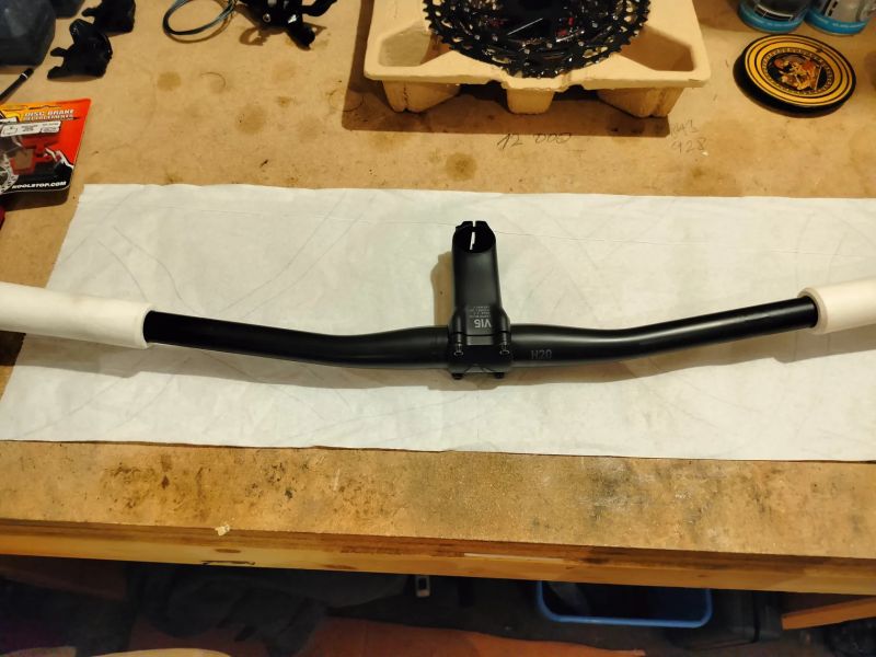 Řídítka + představec CANYON