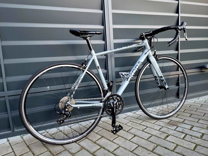 (58) Silniční kolo Škoda Road Zánovní 9,6kg 