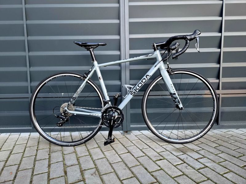 (58) Silniční kolo Škoda Road Zánovní 9,6kg 