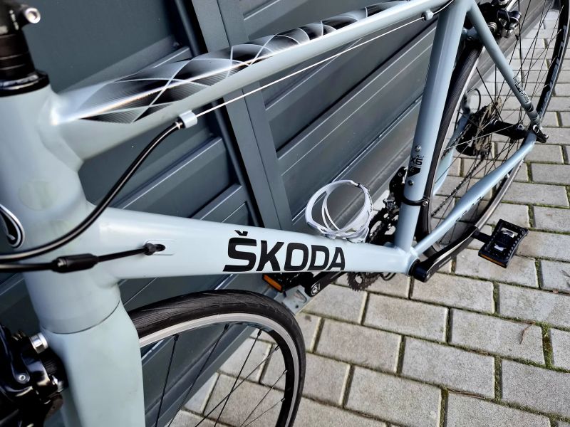 (58) Silniční kolo Škoda Road Zánovní 9,6kg 