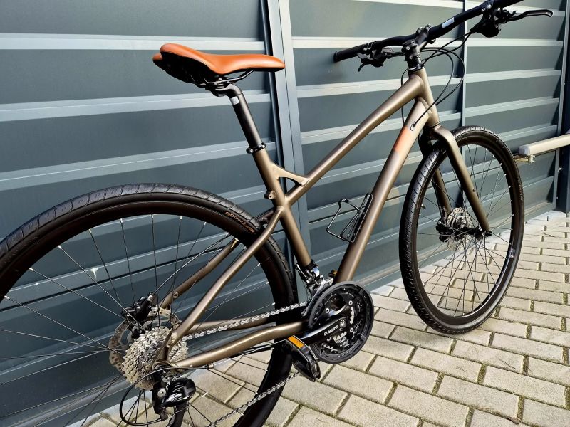 (59)Trekingové hliníkové kolo Lapierre