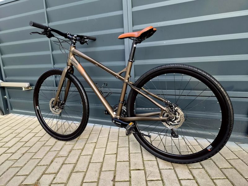 (59)Trekingové hliníkové kolo Lapierre