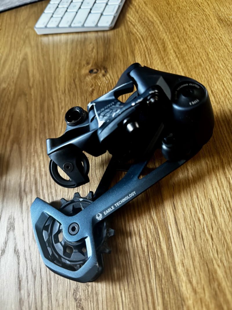 Přehazovačka SRAM GX Eagle Lunar 12 včetne řadíci páčky SRAM GX