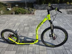 Terénní koloběžka Crussis