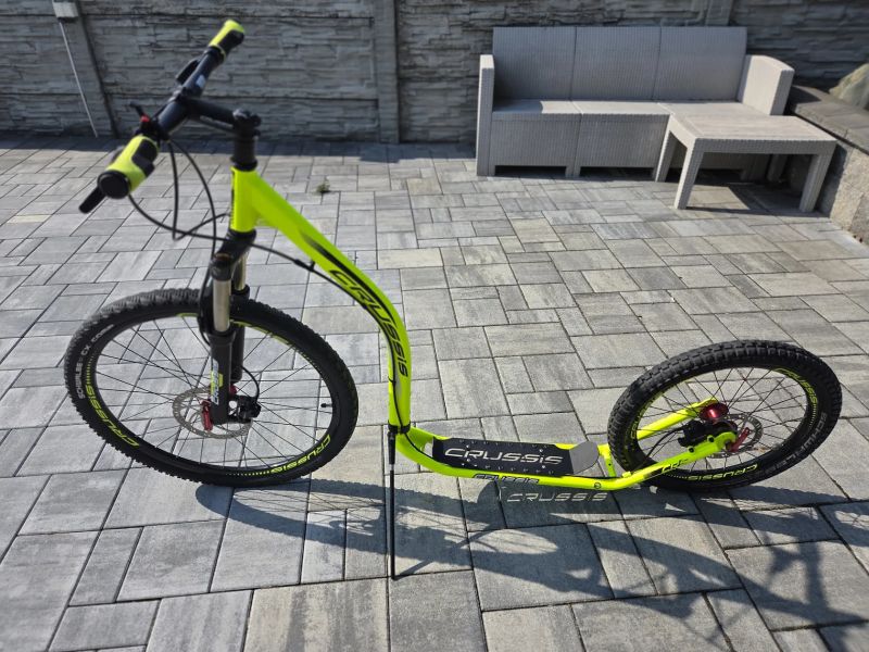 Terénní koloběžka Crussis