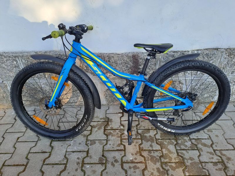 Scott SCALE plus JR 24