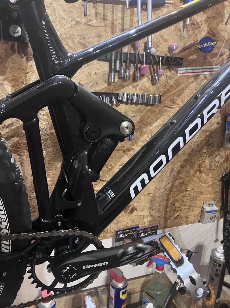 Mondraker Raze black/dirty white