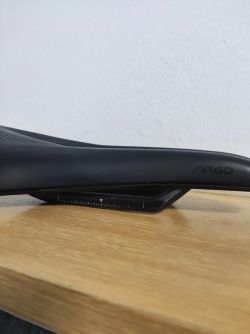 Sedlo FIZIK Vento Argo R1 140 mm
