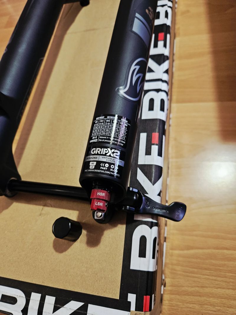 Nová FOX Float 38 Factory Fit Grip X2 Evol Kashima 170mm 29" 2026