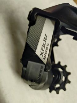 Přehazovačka SRAM APEX