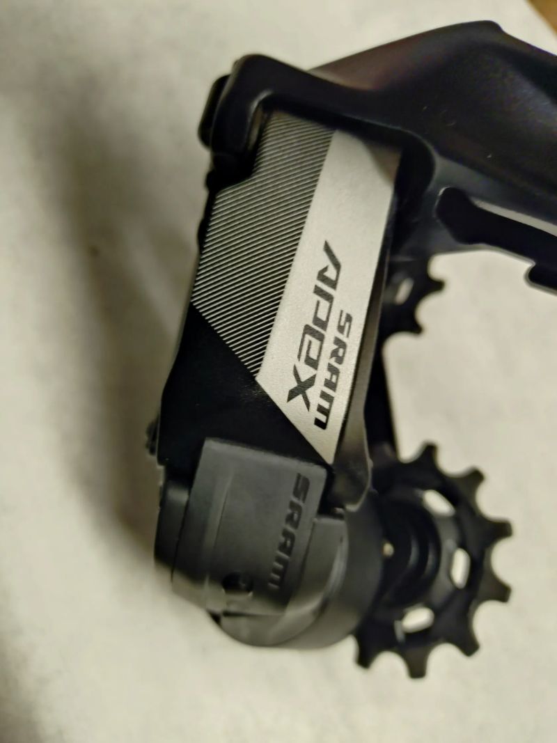 Přehazovačka SRAM APEX