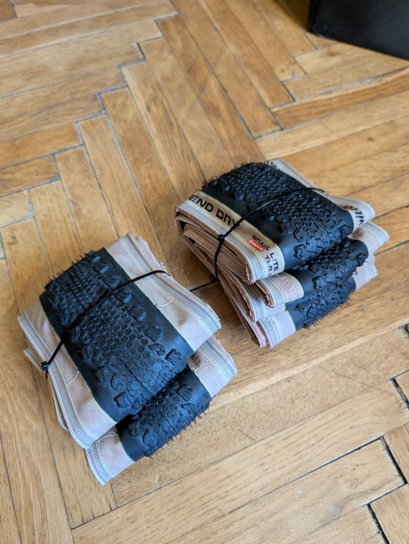 Vittoria Terrano Dry Gravel Lite 700x47 Graphene - 2 ks