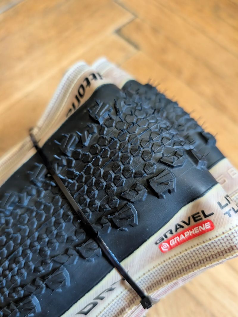 Vittoria Terrano Dry Gravel Lite 700x47 Graphene - 2 ks