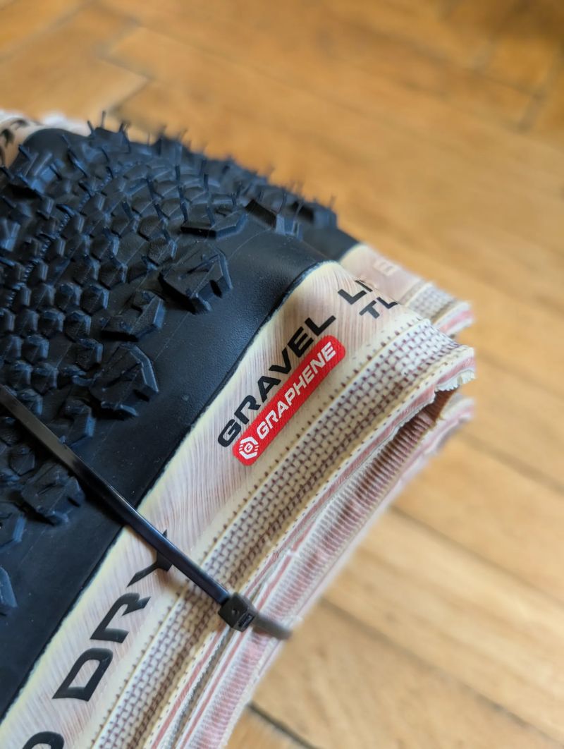 Vittoria Terrano Dry Gravel Lite 700x47 Graphene - 2 ks