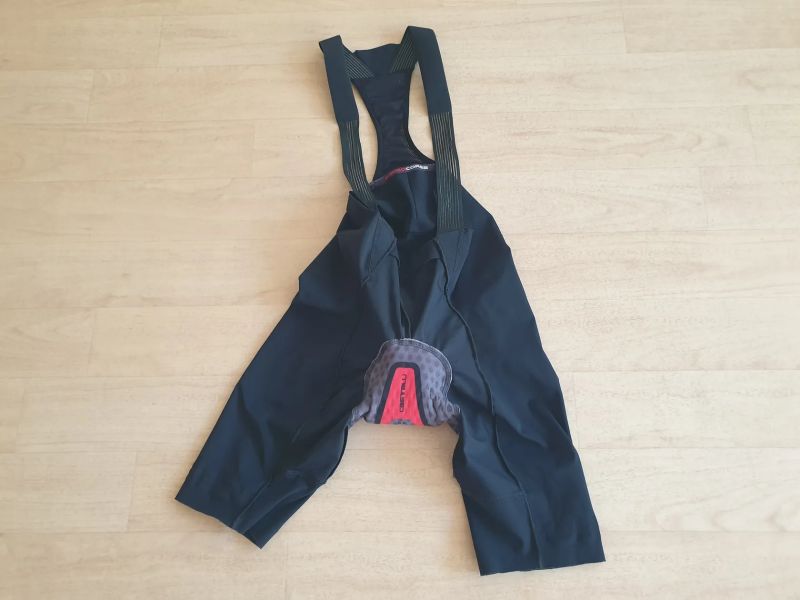 CASTELLI KRAŤASY AERO RACE