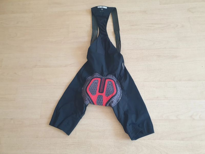 CASTELLI KRAŤASY AERO RACE