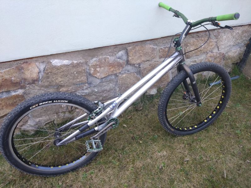 Trialové kolo Echo Zoo 26