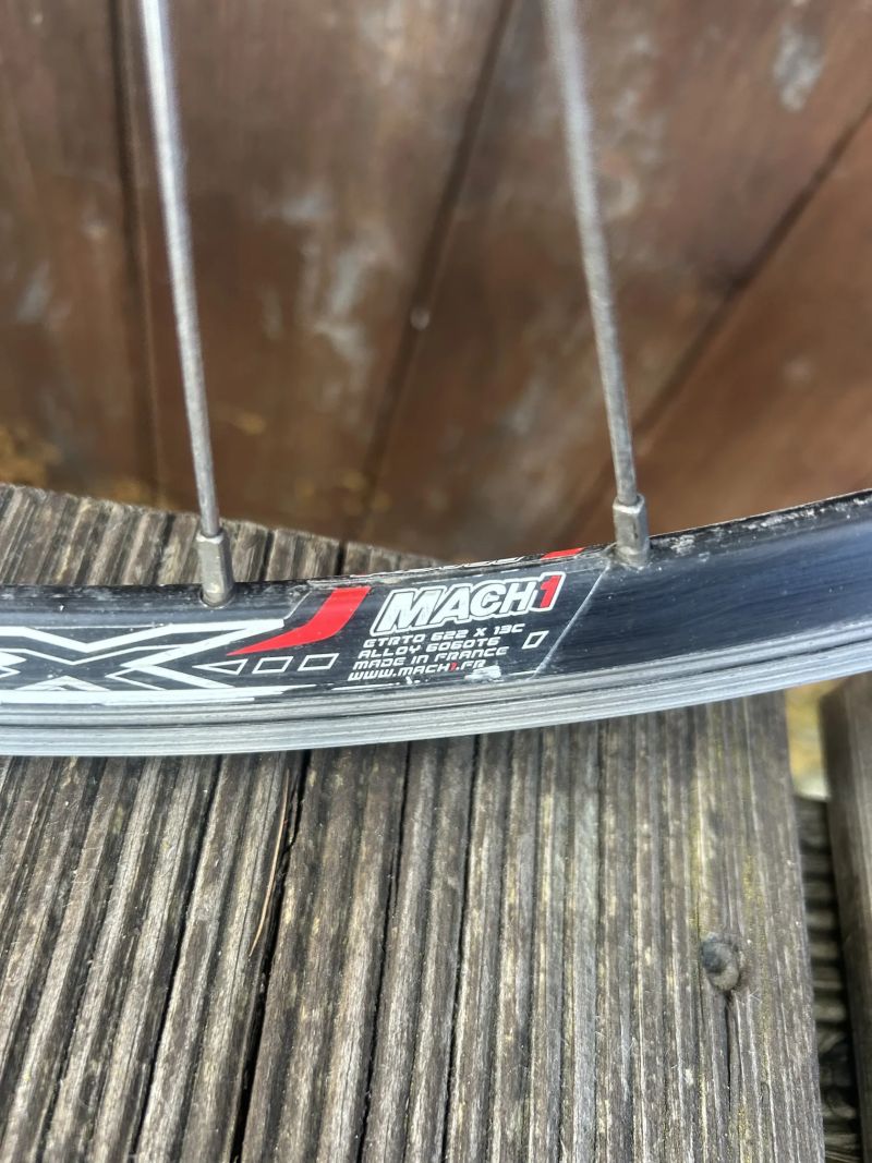 Mix komponenů Shimano Sora + FSA 