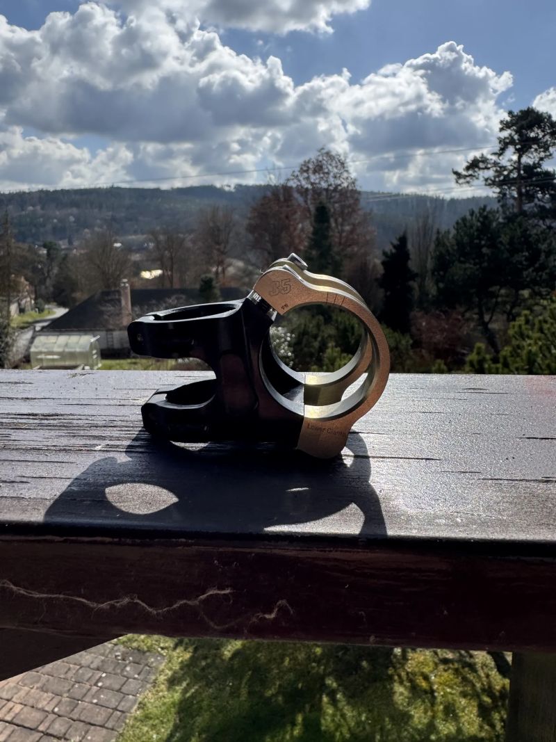 Představec Renthal Apex 35