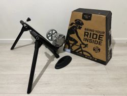 Cyklotrenažér Saris Fluid 2