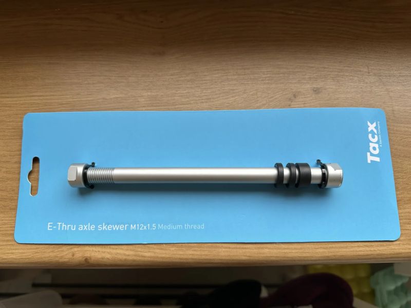 Garmin Tacx adaptér – pevná os 142×12 mm (M12×1.5) pre trenažér