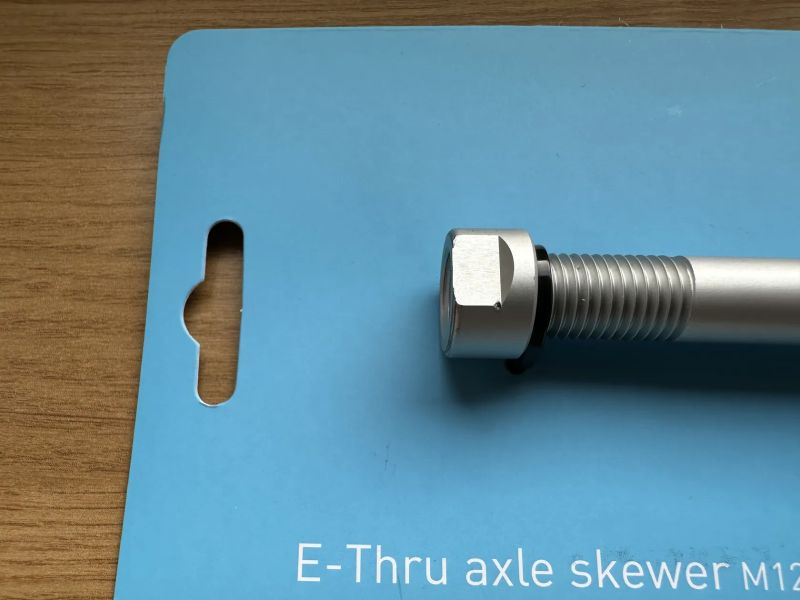 Garmin Tacx adaptér – pevná os 142×12 mm (M12×1.5) pre trenažér