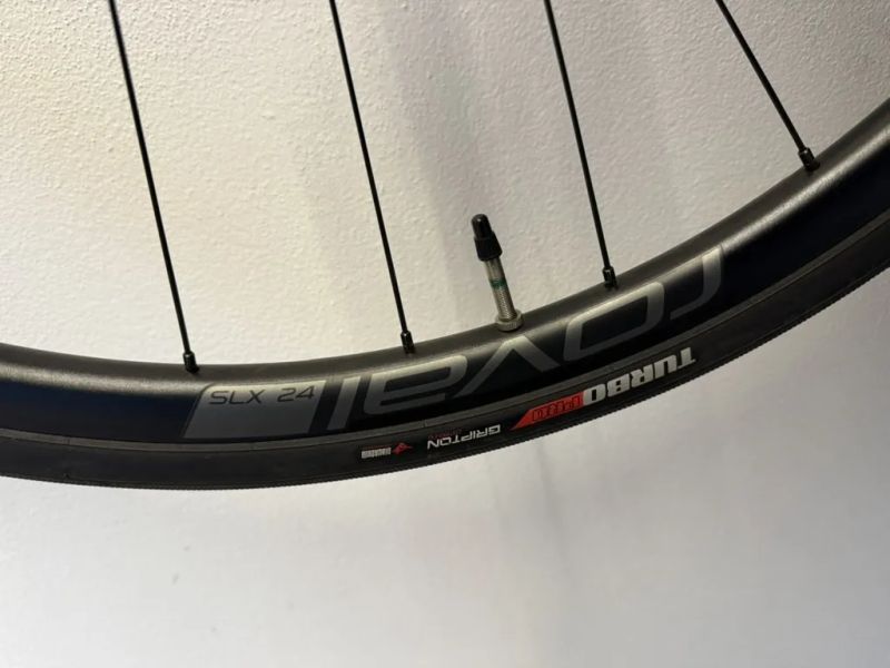 Specialized Roubaix Comp - komplet Ultegra - vel. 56 - perfektní stav