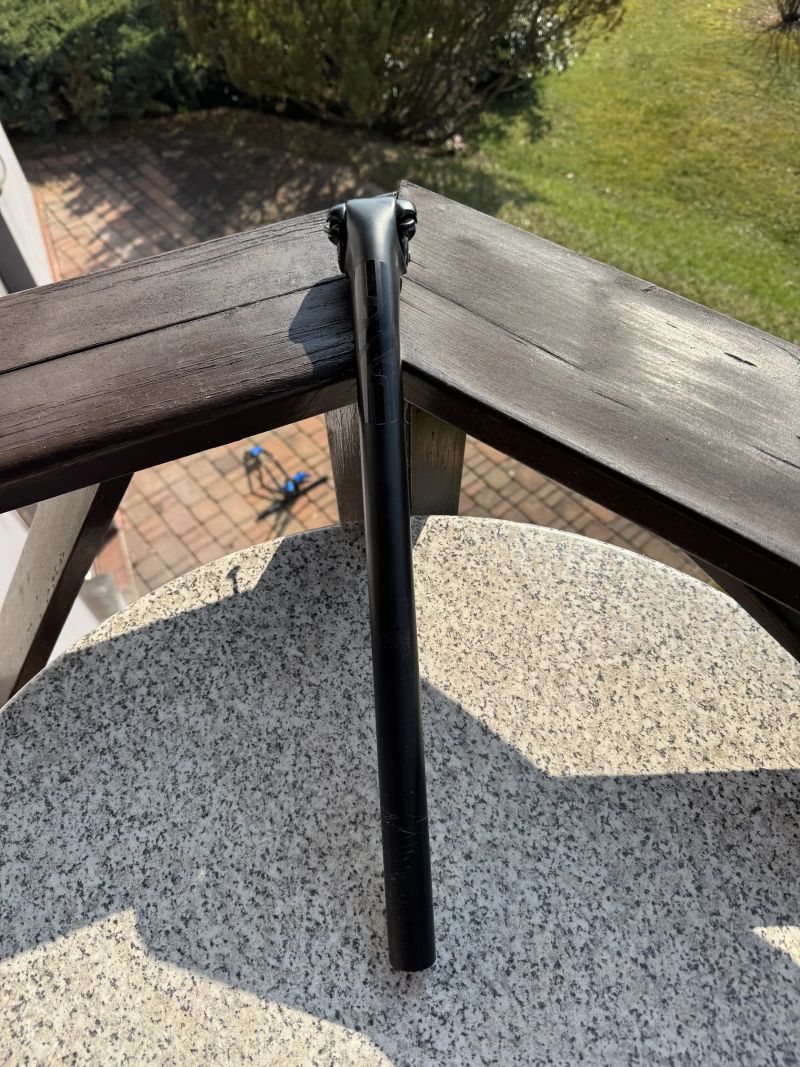 Karbonová sedlovka Enve s průměrem 25.4