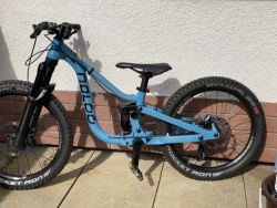 Naloo Mountain Jack 20, top dětské celopéro