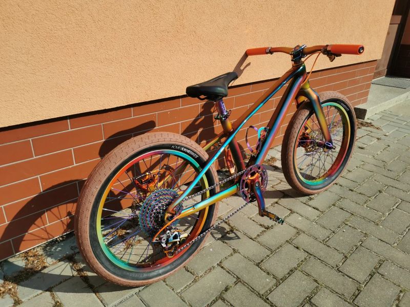 20" karbónové kolo – OIL SLICK / CANDY 