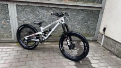 Commencal Clash 20"
