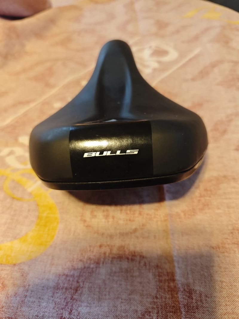 SEDLO BULLS Sportive Ergo NOVÉ