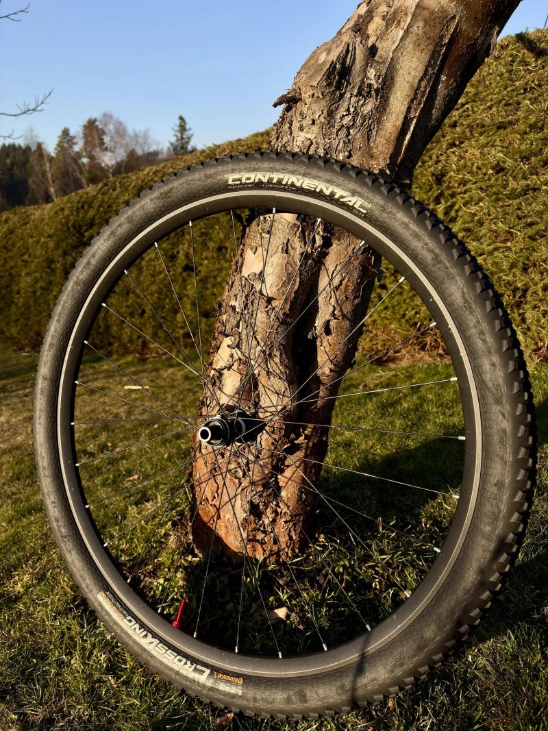 Zapletená Kola DT Swiss - DT 350 + XM401