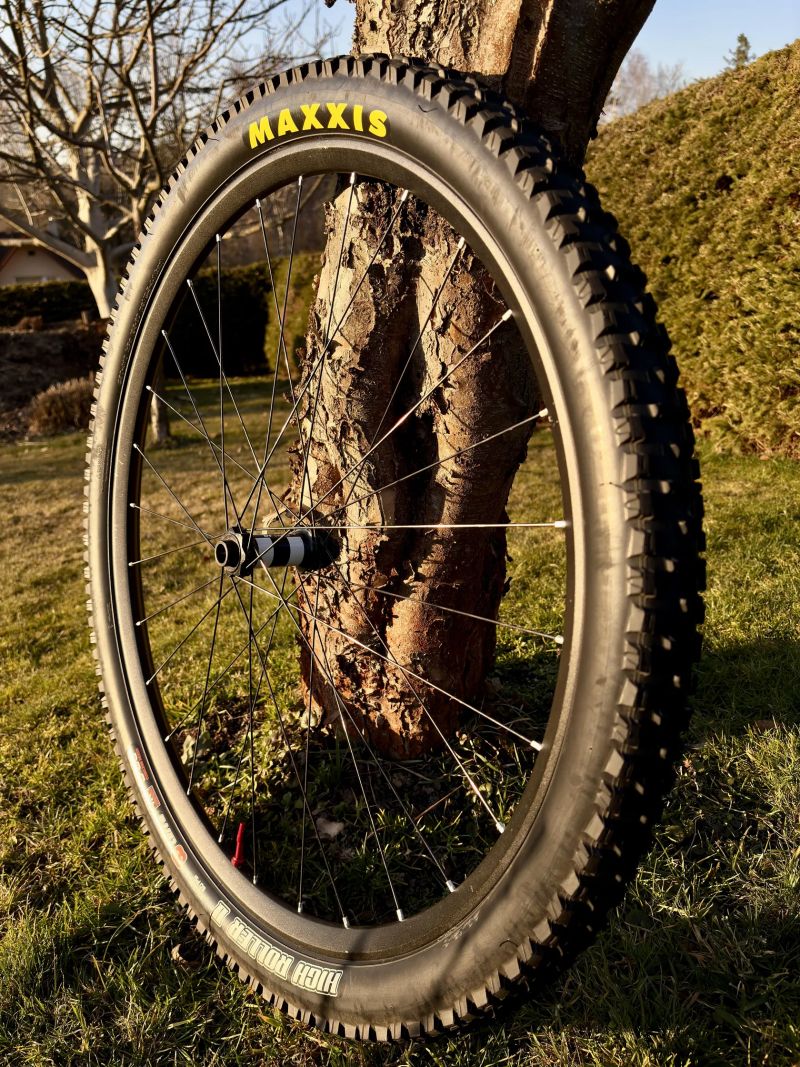 Zapletená Kola DT Swiss - DT 350 + XM401