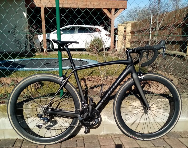 All Black Specialized Tarmac SL5 full Carbon, sada Shimano Ultegra 2x11sp., vel. 54 