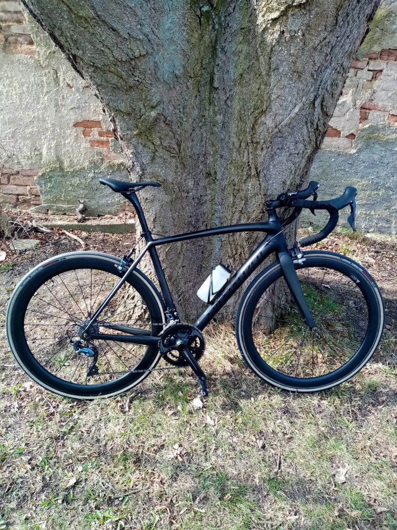 All Black Specialized Tarmac SL5 full Carbon, sada Shimano Ultegra 2x11sp., vel. 54 