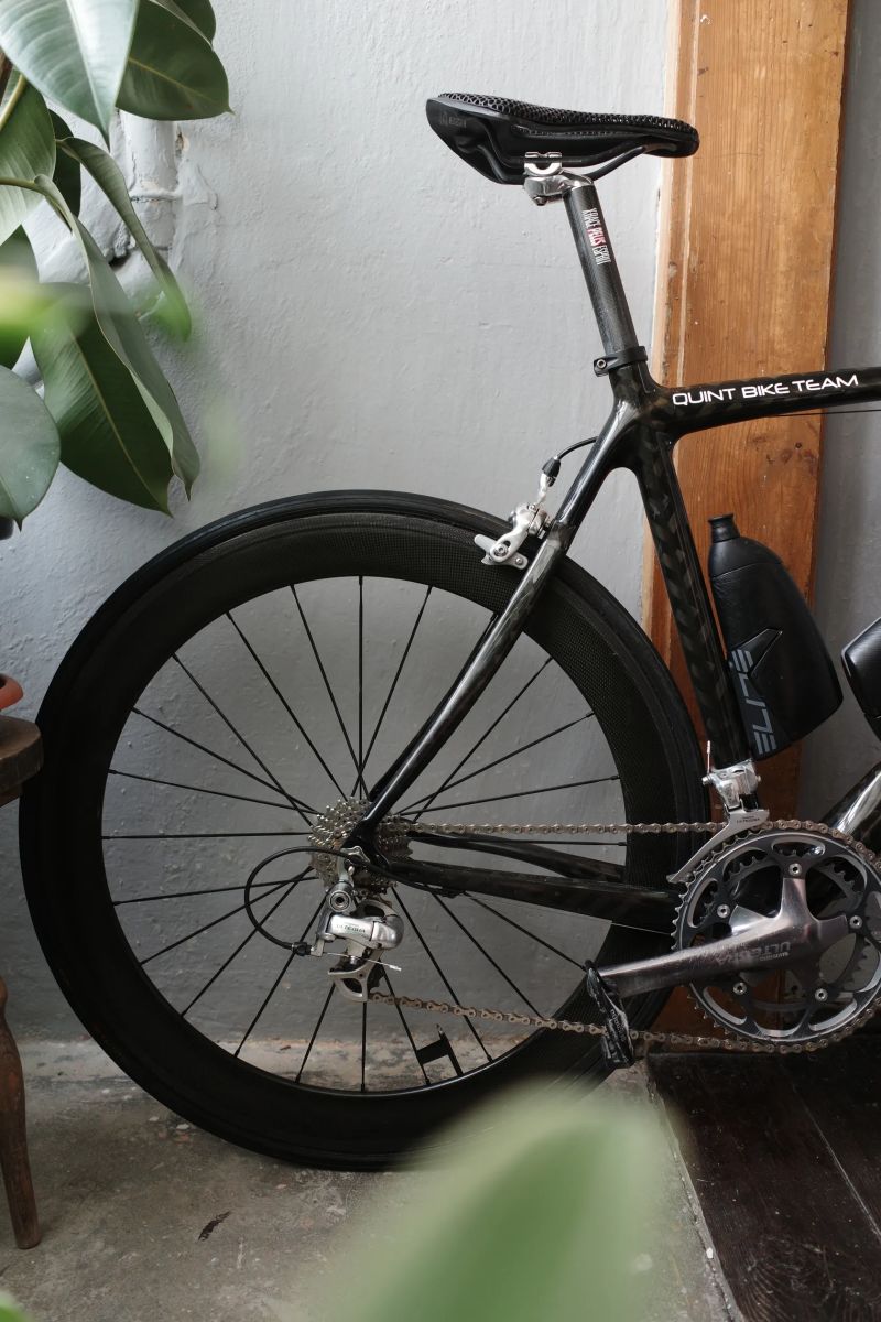 Karbonové silniční kolo Quintbike