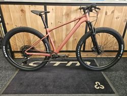 NOVÉ HORSKÉ KOLO SCOTT Contessa Scale 940- M