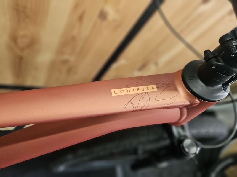 NOVÉ HORSKÉ KOLO SCOTT Contessa Scale 940- M