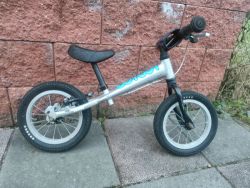 Odrážedlo Yedoo YooToo (rozdíl oproti TooToo)